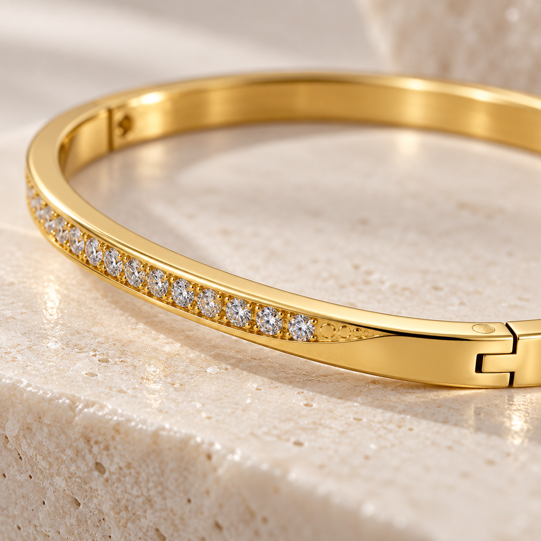 Luce Pavé Bangle