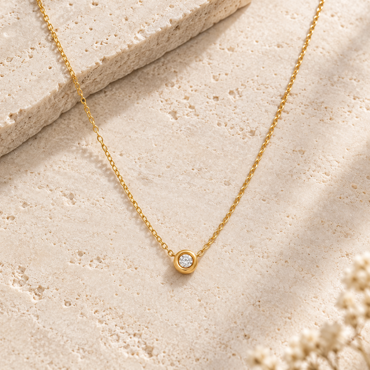 Luce Necklace