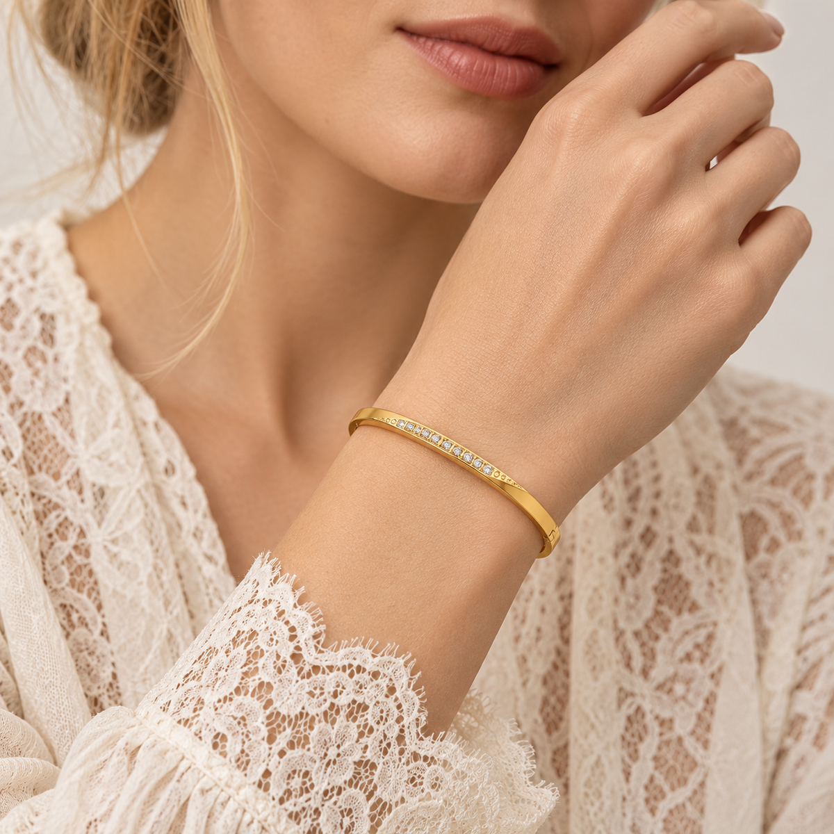Luce Pavé Bangle