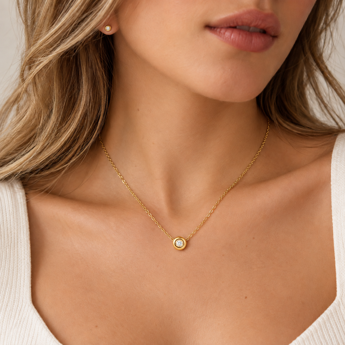 Luce Necklace