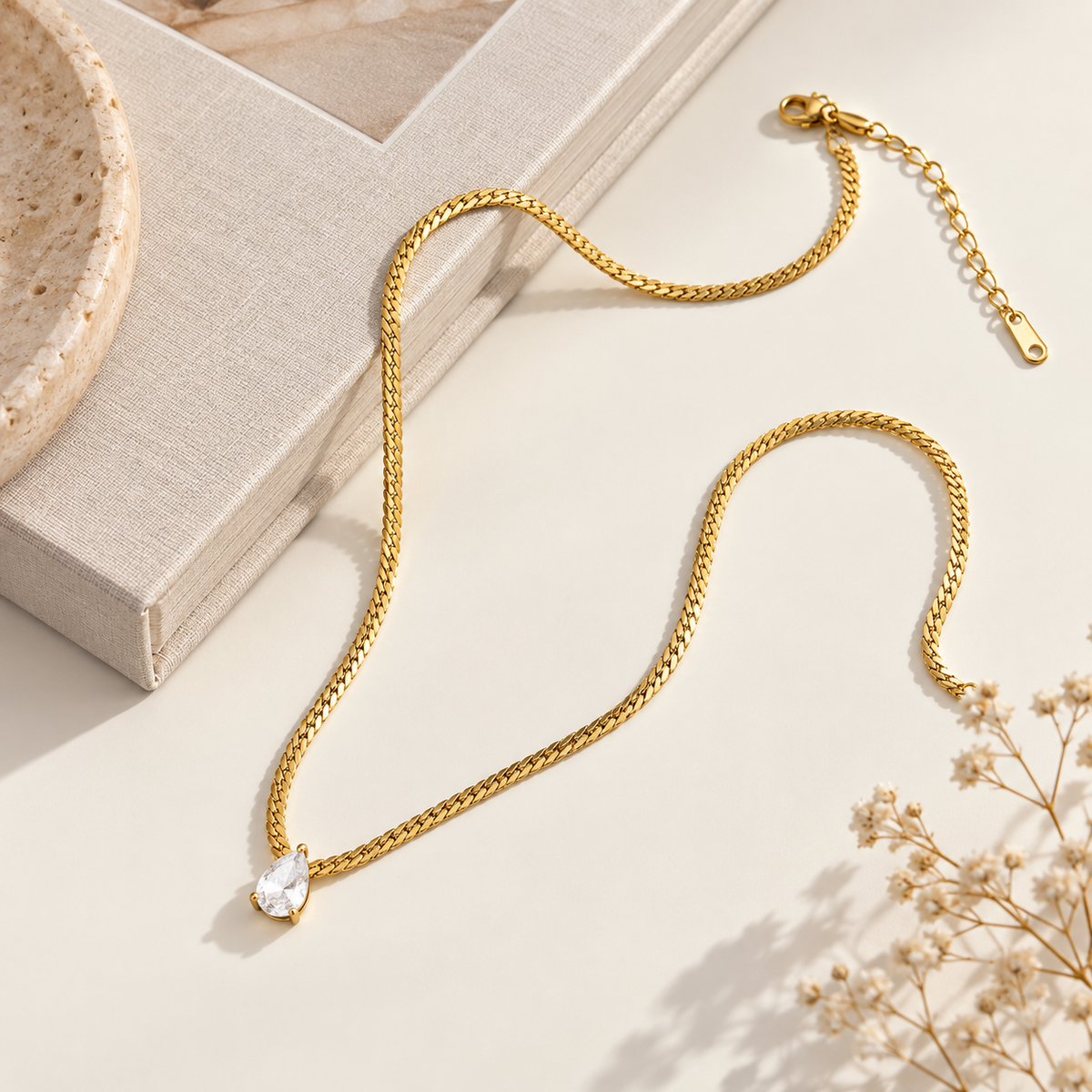 Lacrima Necklace